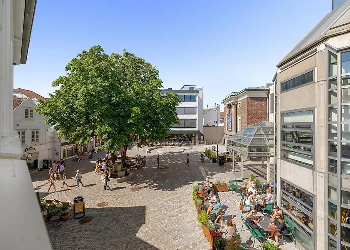 Unique In Stavangers Sentral Square Stavanger
